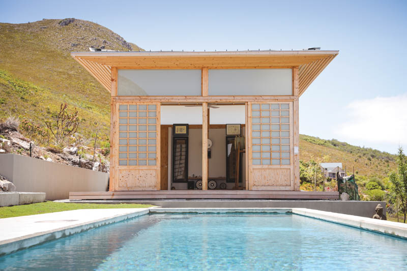 Strict geometry, balance and rhythm guides the space, creating a calm, harmonious and almost spiritual experience. Photo by Herman Dojo